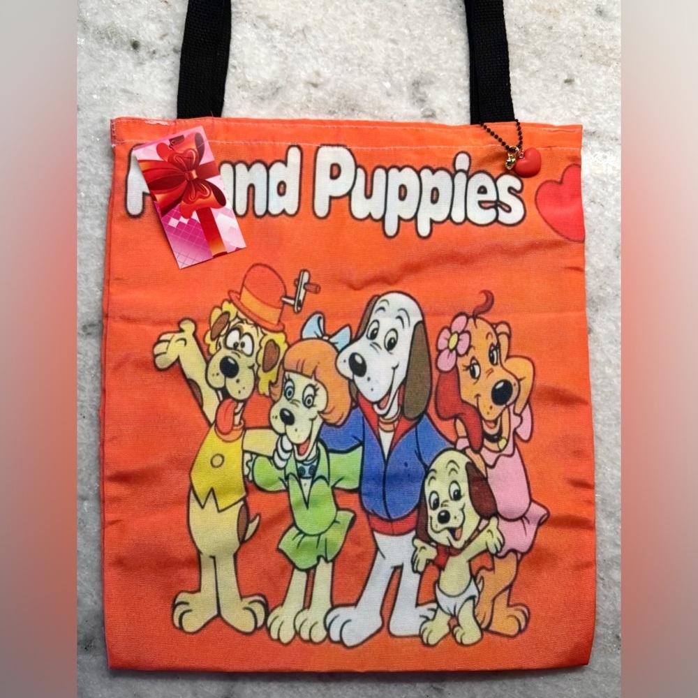 New Pound Puppies Retro 80s Style Shopping Bag Purse Tote w/ Heart Charm - 15” - Picture 6 of 10